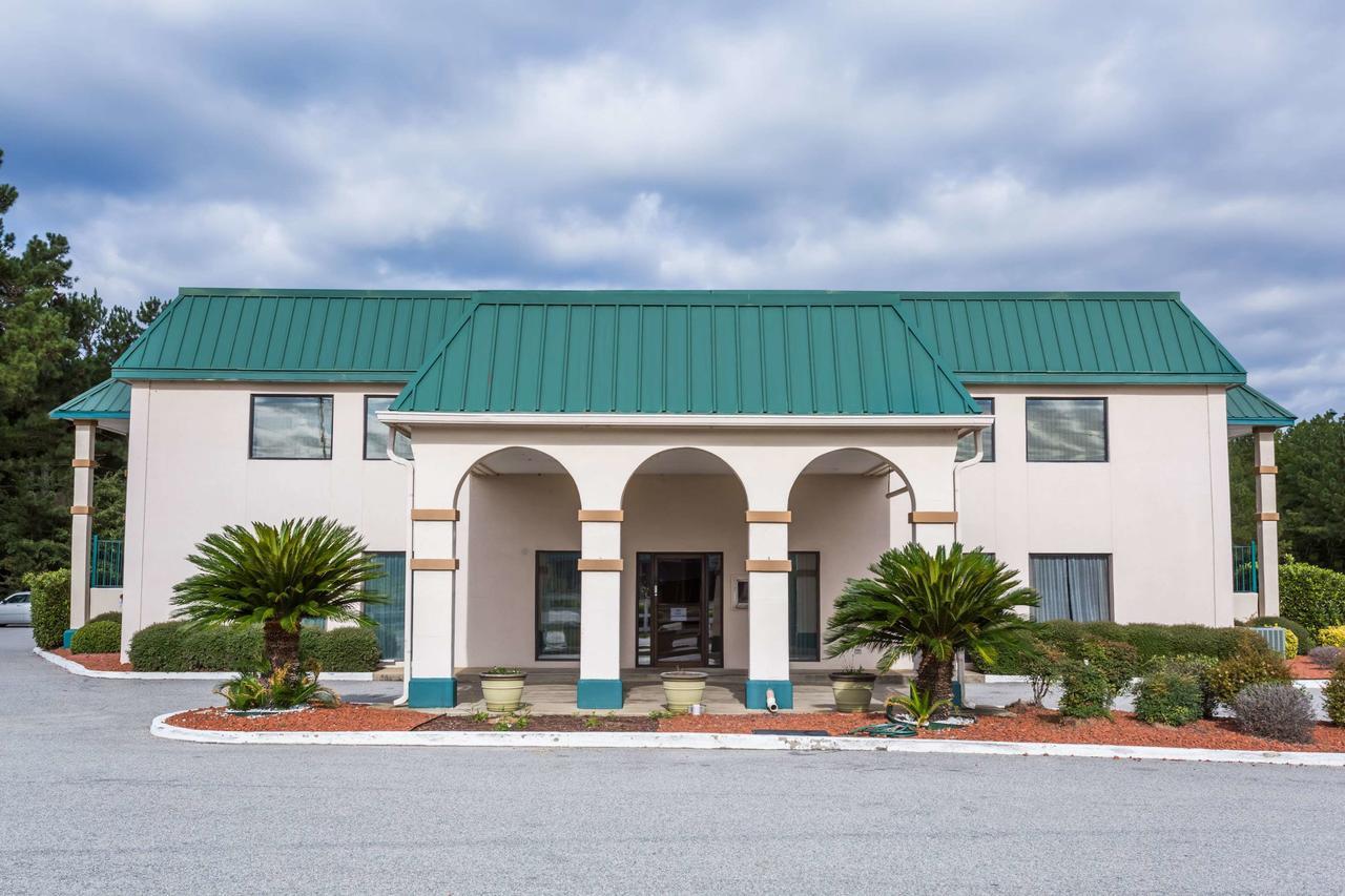 Days Inn By Wyndham Summerton Extérieur photo